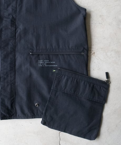 2000's DKNY Jeans Technical Removable Pocket Vest M