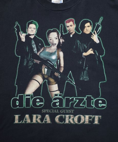 90's Die Arzte feat. Lara Croft S/S T-shirts XL