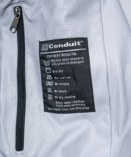 90-00's Mountain Hard Wear Conduit Jacket L