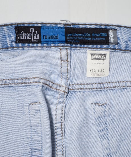Damaged Levi's Silvertab Relaxed 33×30