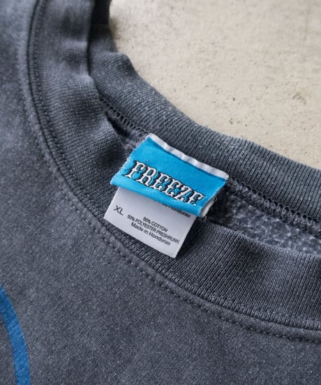 2000's Disney "MONSTERS INC" Crewneck XL
