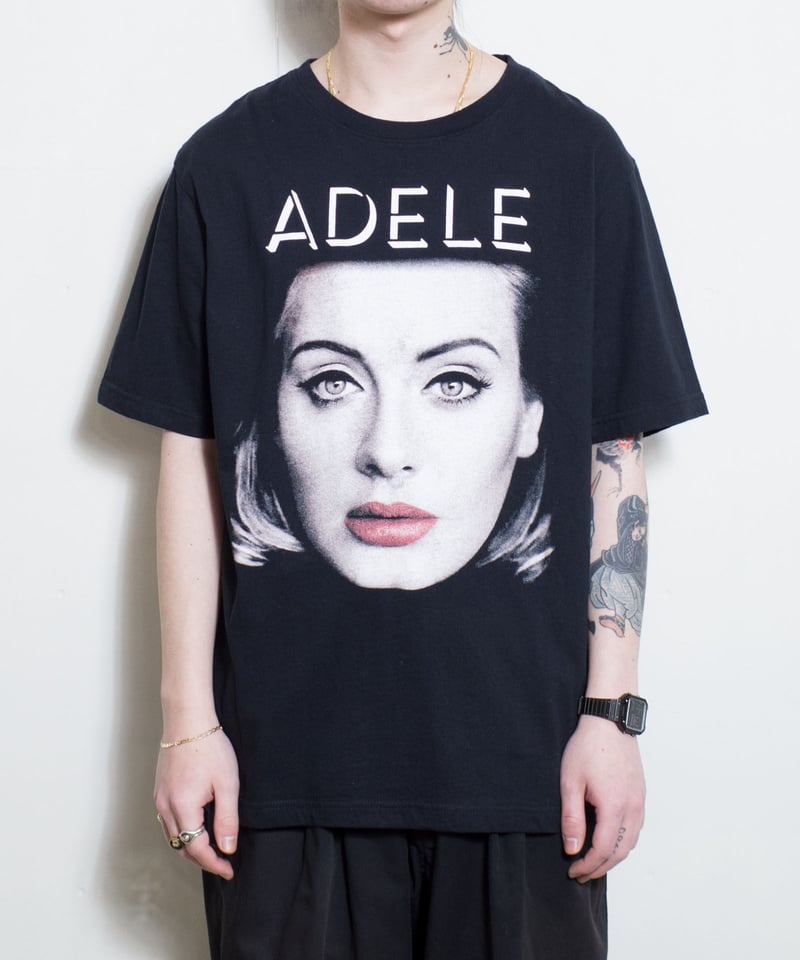 ADELE LIVE 2017 落書き ツアー Tシャツ 輸入古着 ADELEアデル LIVE2017 両面 公式ミュージックTシャツ