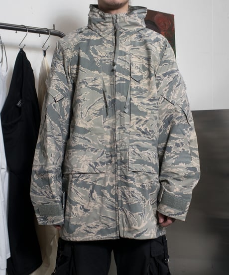 NOS US AIR FORCE Digital Tiger Camouflage GORE-TEX Jacket L-R