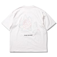OLD SCHOOL ROSE TEE