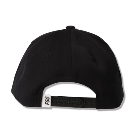 TWO TONE SCRIPT  MIDDLE CURVE CAP