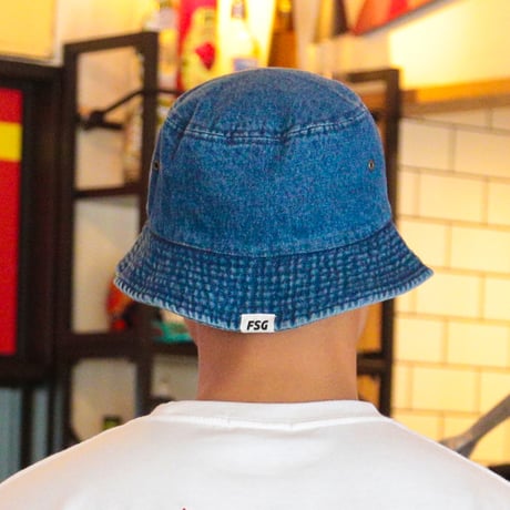 ROSE BUCKET HAT
