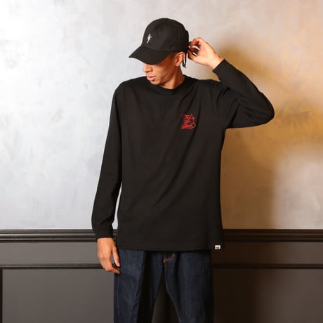 BLACK CAT LONG SLEEVE TEE