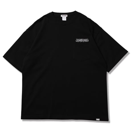 SCRIPT BIG POCKET TEE