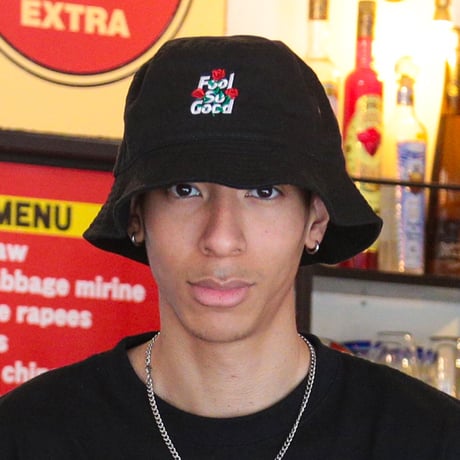ROSE BUCKET HAT