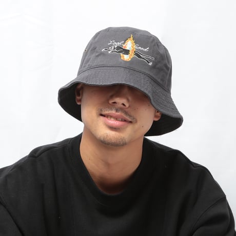 FLAMING HOOP PANTHER BUCKET HAT
