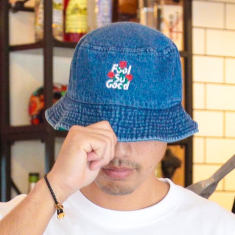 ROSE BUCKET HAT