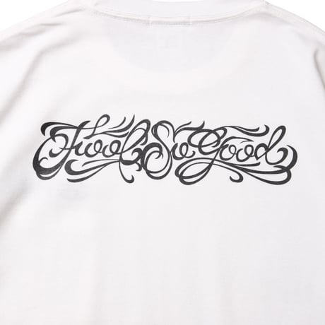 SCRIPT BIG POCKET TEE