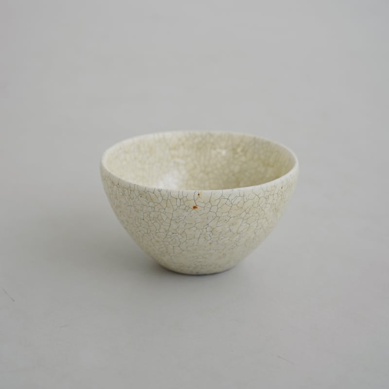 山崎さおり 粉引丸湯呑み 浅型 | 菓菓かはん