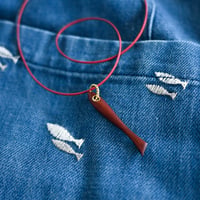 [ 13 ] SAKANA Necklace /レッドレザー,サティーネ