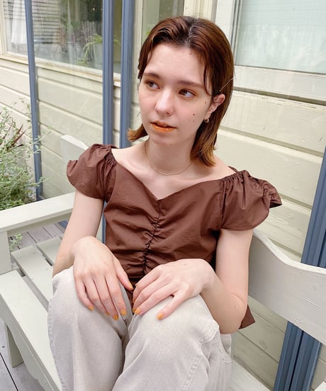 frill blouse