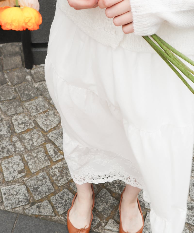 bloom hem skirt | unbouquet