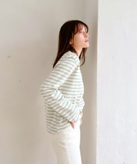 pale color border tops
