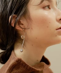 Petit marble pierce/earring