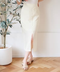 front slit skirt