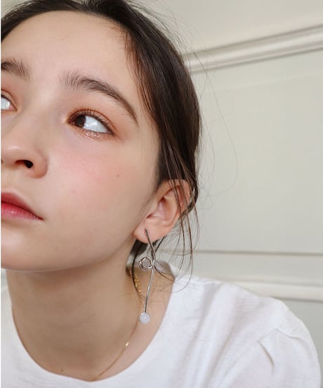 Petit marble pierce/earring