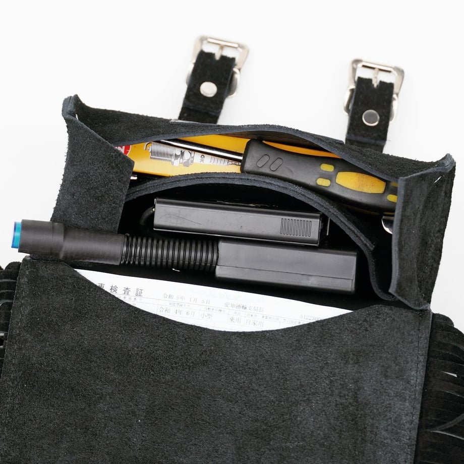 660682995015b203568126d9