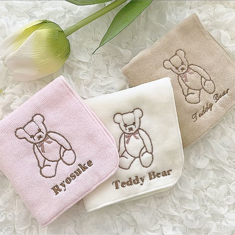 【ネーム入り】テディベア刺繍ハンカチ♡