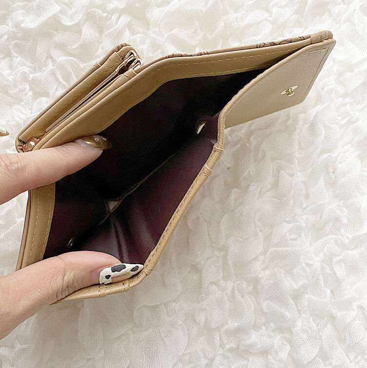momo！！doudou 型押しウォレット ベージュ Teddy Bear 型押し Mini Wallet♡ミニ財布【即納】 | MiLRY Cou