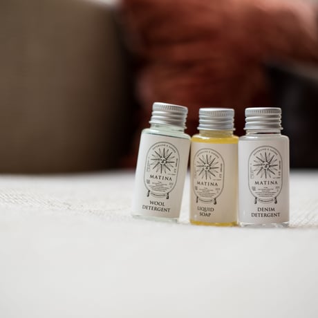 デニムが色褪せにくい洗濯洗剤トラベルボトル　50ml
