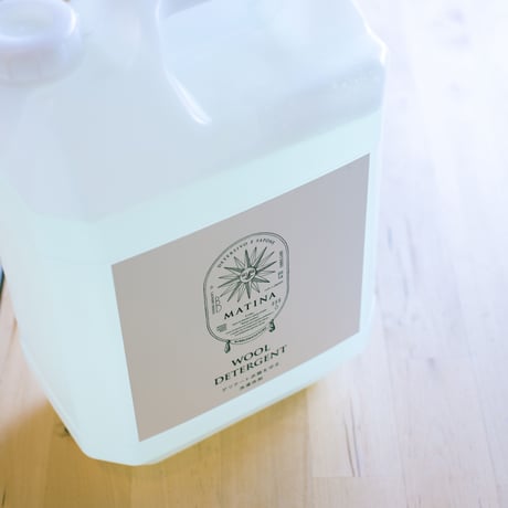 デリケート衣類を守る洗濯洗剤　大容量ボトル4000ml