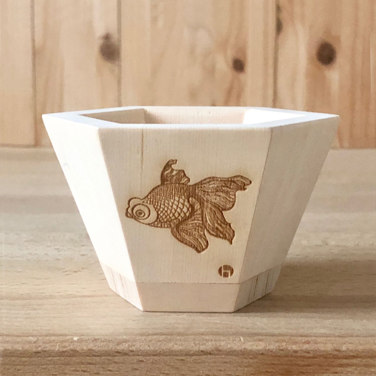ヒノキの六角枡 金魚 A 六角升之助 | iroha style