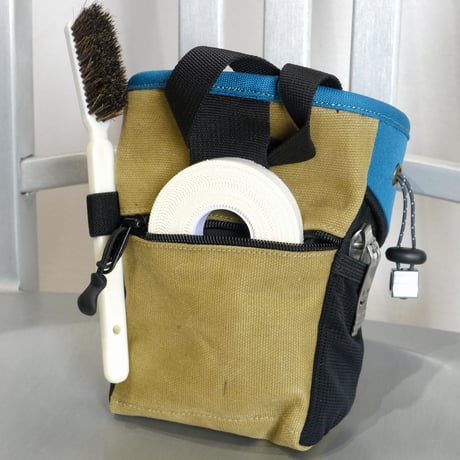 MAD ROCK HANGER BOLT CHALK BAG Deep Teal