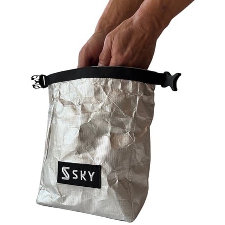 SKY Gravity Vibram®︎ Chalk Bag Blue/Kelly Green