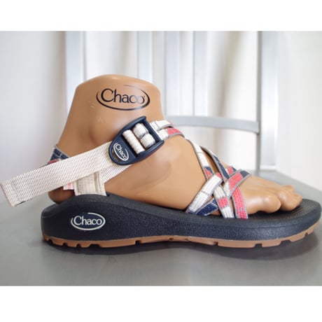 CHACO W's ZCLOUD X Askew Angora