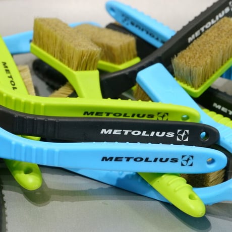 METOLIUS RAZORBACK BOAR’S HAIR BRUSH