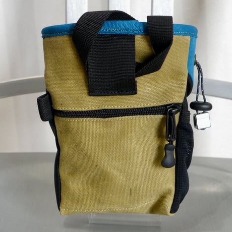 MAD ROCK HANGER BOLT CHALK BAG Deep Teal