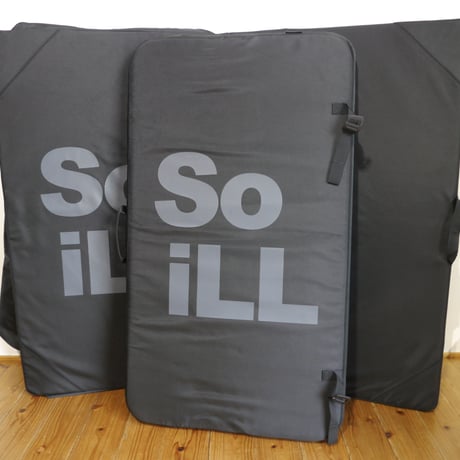 SOILL Crash Pad Black