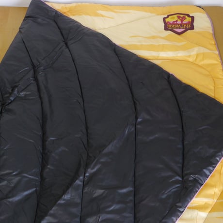 RUMPL ORIGINAL PUFFY BLANKET Joshua Tree
