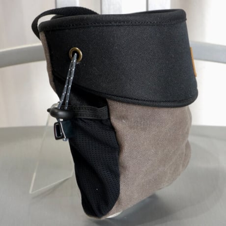 MAD ROCK HANGER BOLT CHALK BAG Black/Grey