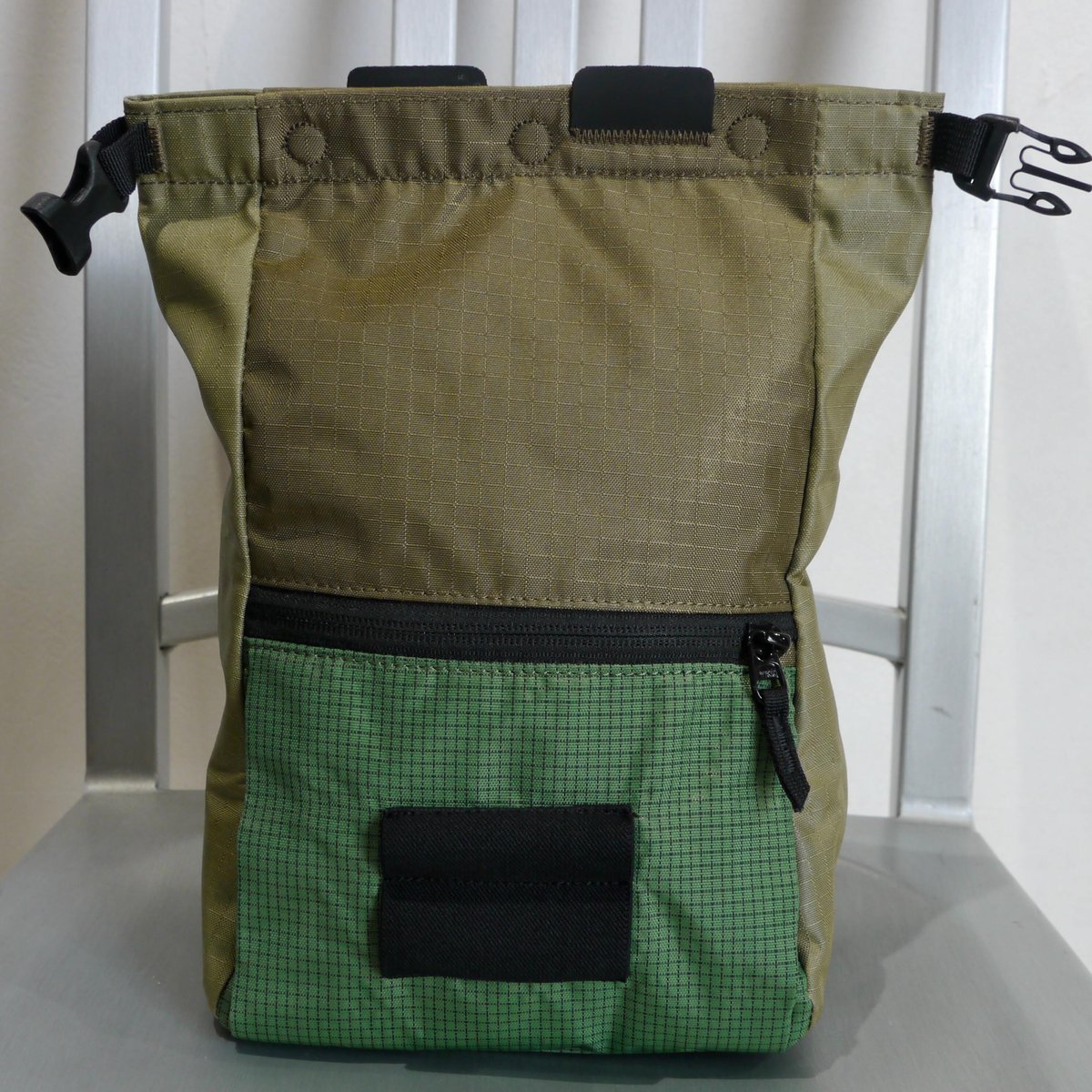 BLACK DIAMOND MONDO CHALK POT Repo Green | The