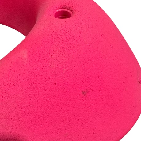 LEVIER HOLDS THE BULL RING Pink