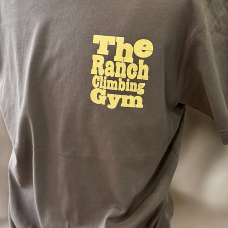 THE RANCH GYM LOGO T-SHIRT UA5001 Charcoal