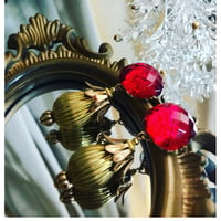 Bijou en verre rouge