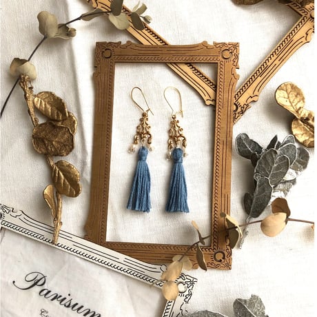 Pompon de couleur / arabesque(カラータッセルピアス)
