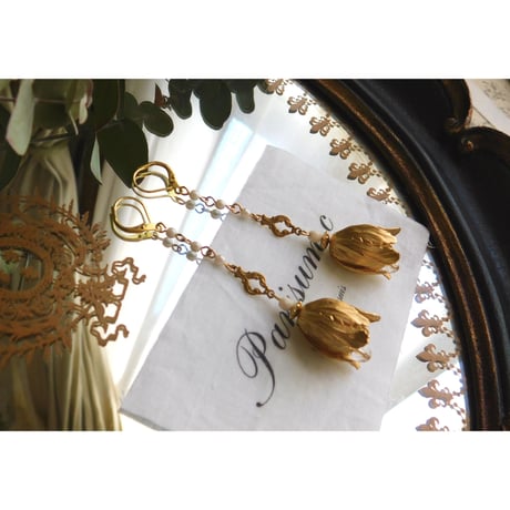 bourgeon doré/ブルジョンドレ ピアス