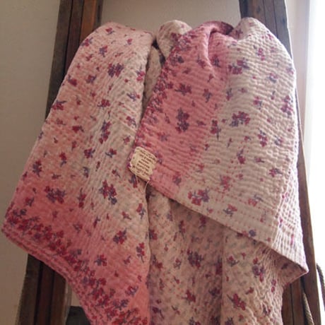 Jeanette farrier baby kantha ジャネットファリア ベビーカンタpink