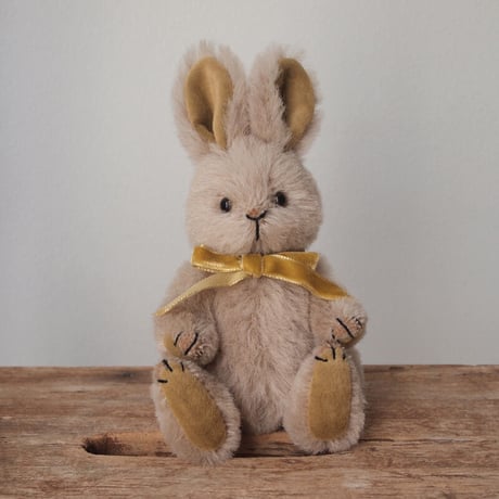 オカザキハルミさんテディラビット NV72248 糸とサイズで楽しむ かぎ針編みのラビット just for you