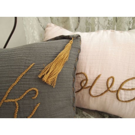 Numero74 ヌメロ74  Message cushion pastel メッセージクッションdark grey