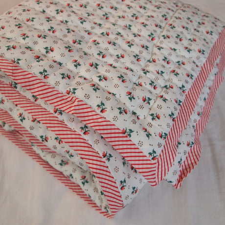 Le petit Lucas プチルカ baby quilt 105x140 small flower