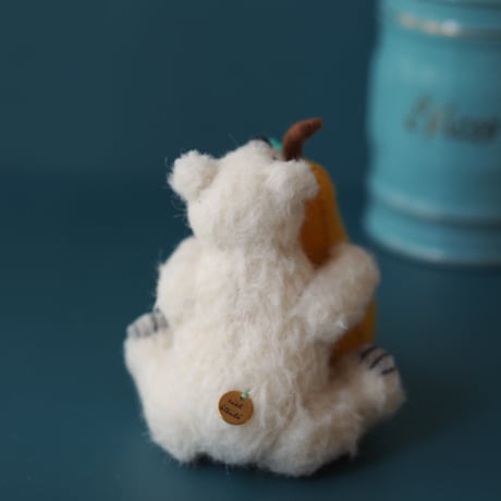 ciel étoilé  オリジナル mini pola bear with pear