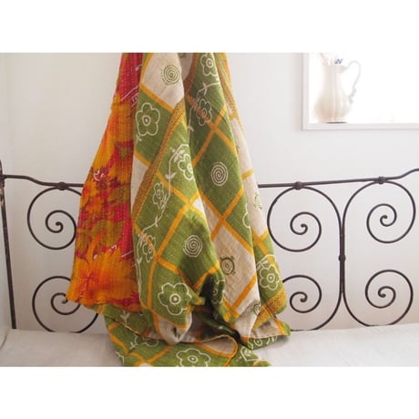 en fil d'Indienne マルチキルトカバー Antique Kantha F140x225